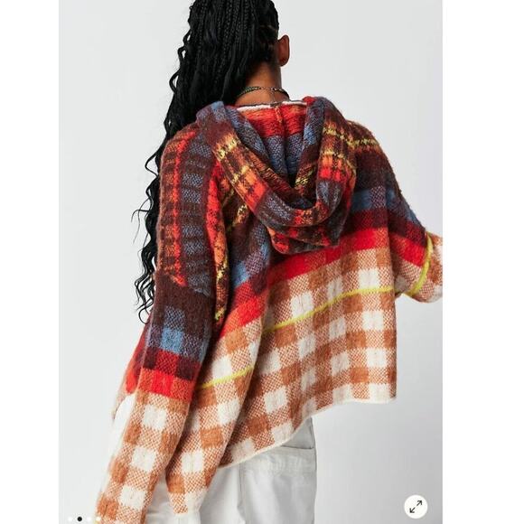 Free People Ainsley Plaid Hooded Wool Blend Poncho in Apple Cider Combo, sz S - Picture 4 of 16